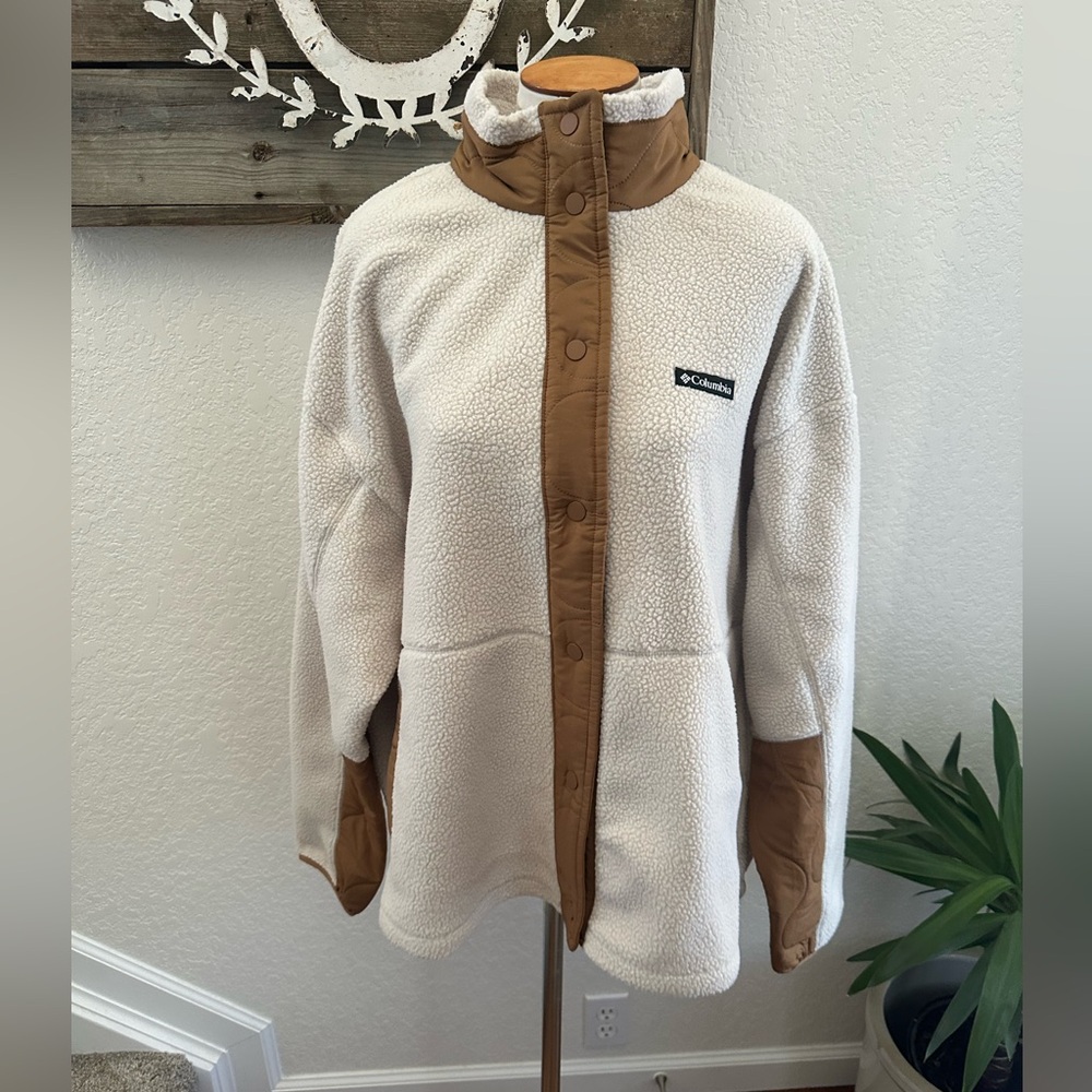Columbia Women's Cream and Brown Teddy Jacket Size XXL NWT